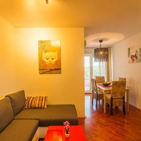 Apartman Nina's Place זאדאר